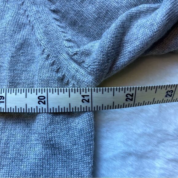 Bachrach Gray 100% Italian Merino Wool Long Sleeve Sweater Size Medium - Picture 7 of 9